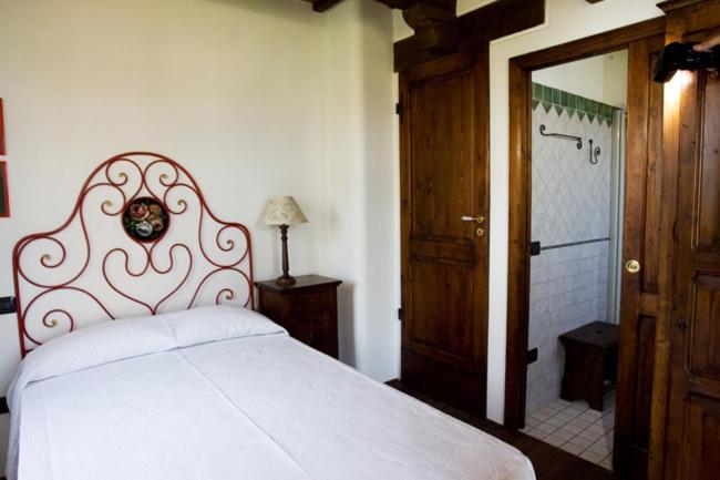 I Quattro Passeri Country House Santa Paola Exterior foto